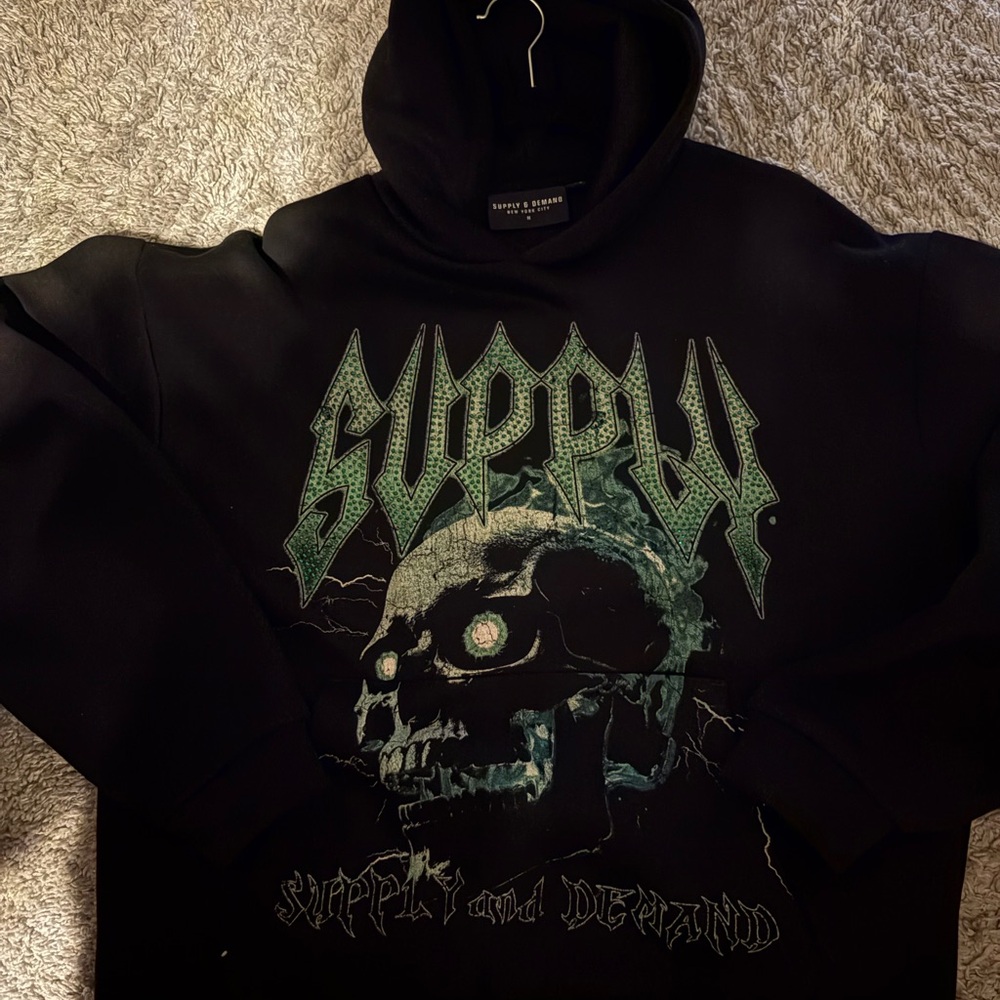 Black Skull Graphic Hoodie